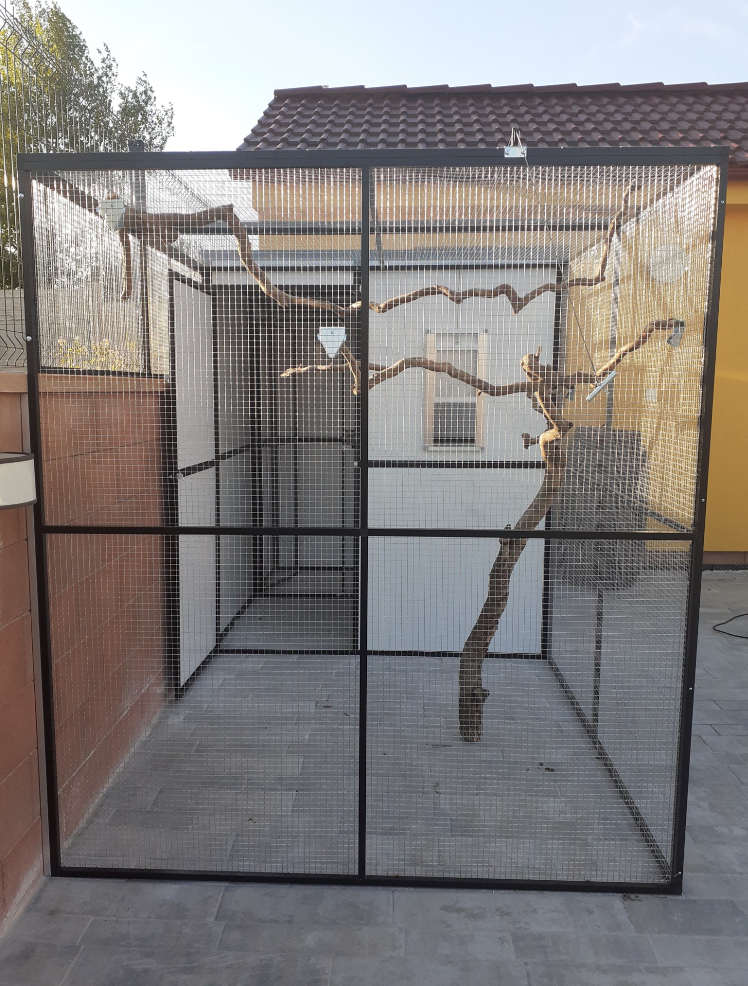 Venkovní voliéra po zhotovení